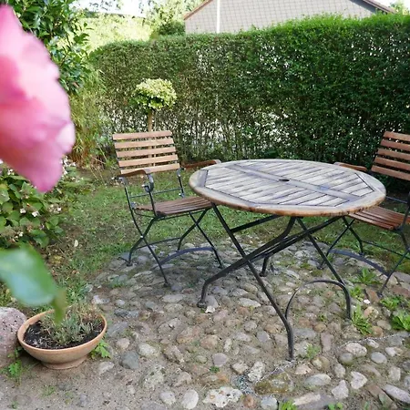 öko-ferienwohnung-kiel Im Schwedenhaus Apartment